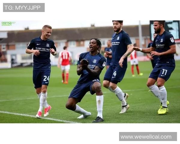 女足球星赠送袜子背后的故事和那份特别的心意是谁送出的