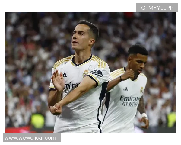 送别足球巨星：铭记他在绿茵场上的荣耀与拼搏，祝福未来更加辉煌